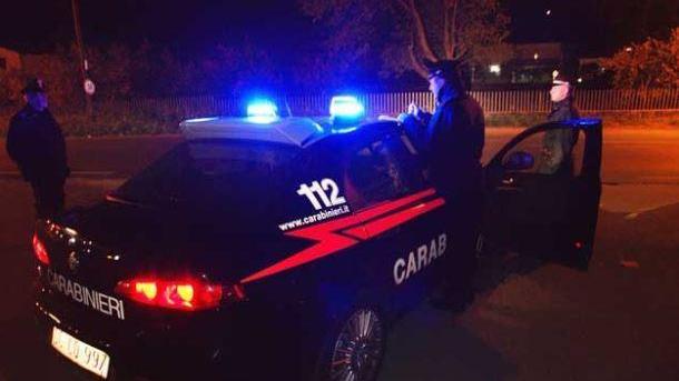 Carpi, ubriaca alla guida finisce ribaltata