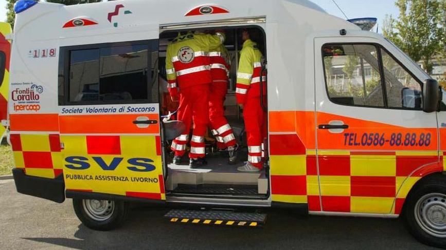 Bambino di un anno e mezzo rischia di annegare ai bagni Lido