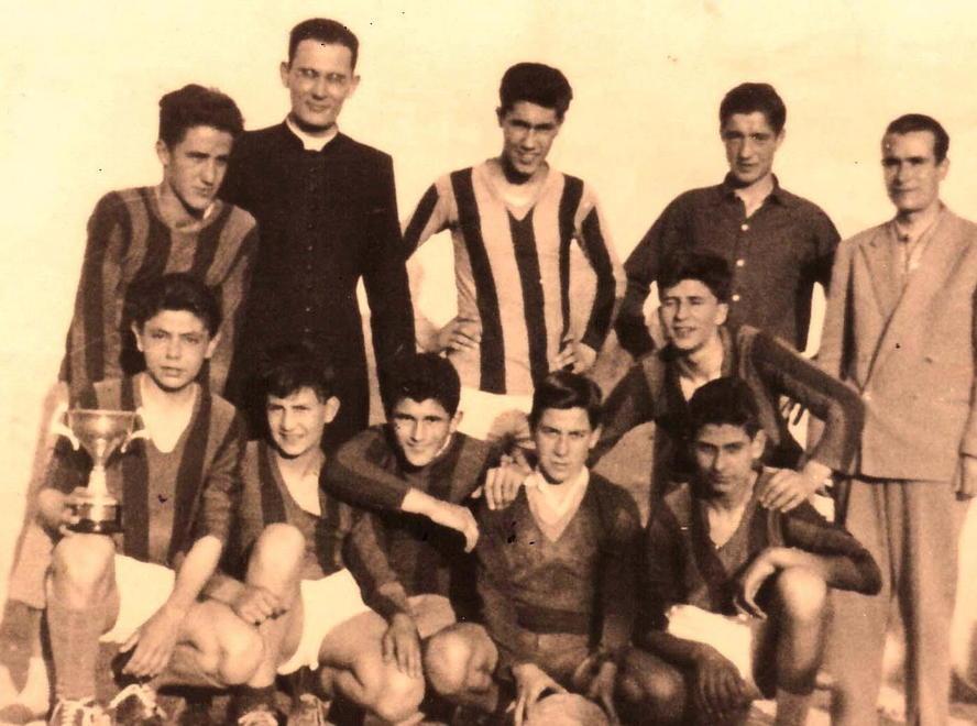 I ragazzi della Zorro con don Bertelli