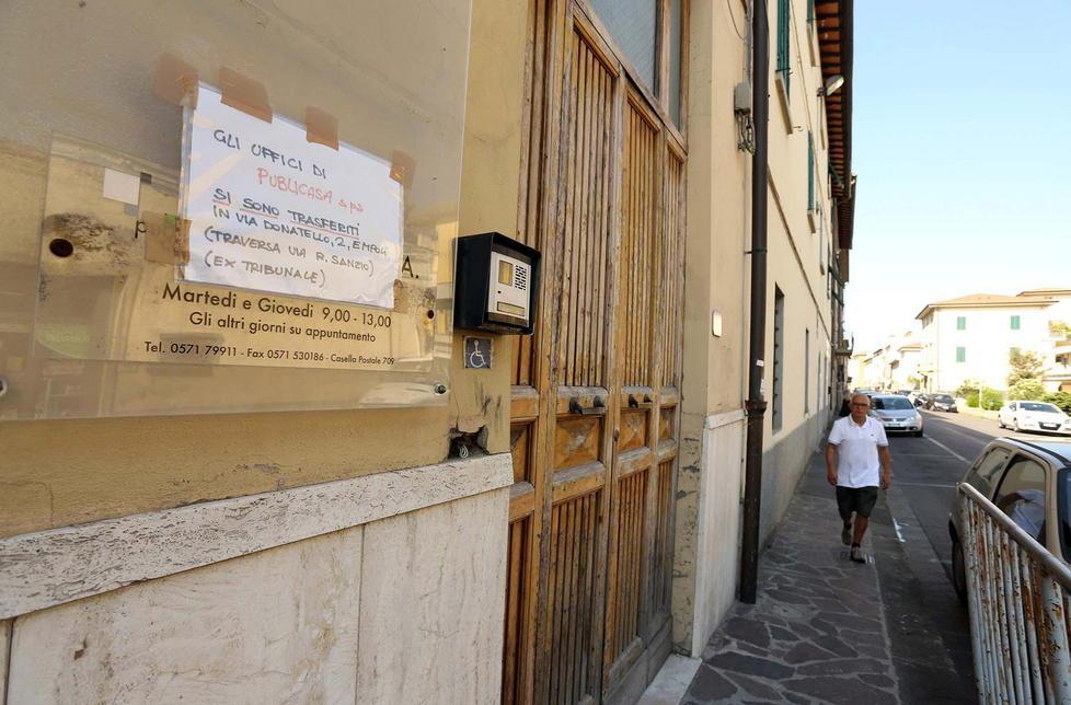 È corsa contro il tempo per allestire dieci aule 