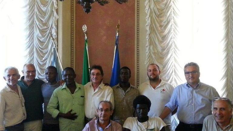 A scuola di orto i profughi ospitati da Comune e Sds