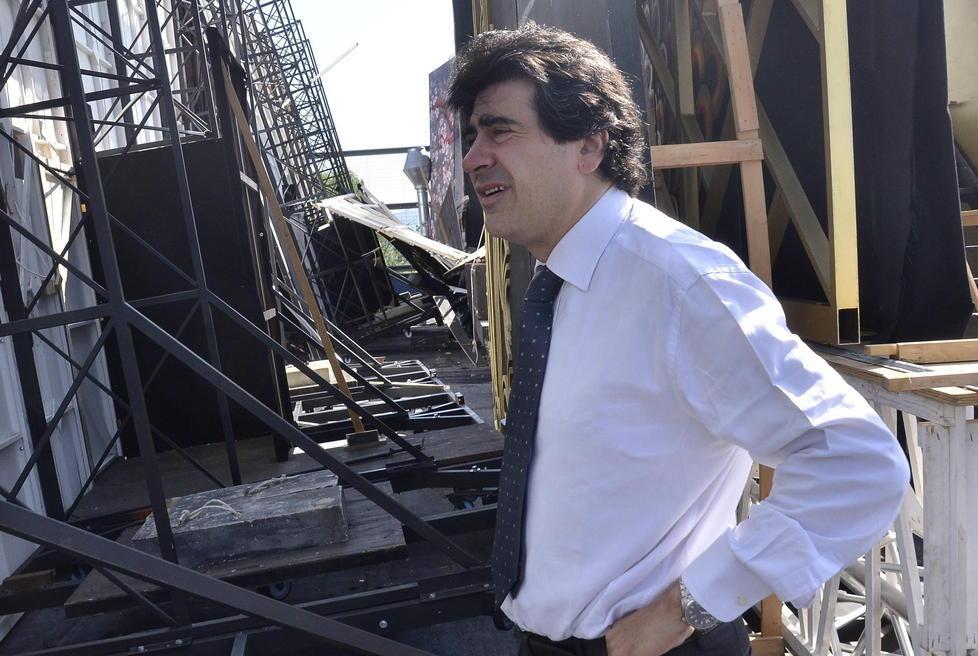 Veronesi rinuncia alla causa e paga tutte le spese legali