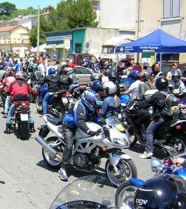 Stasera motoraduno e festa della birra