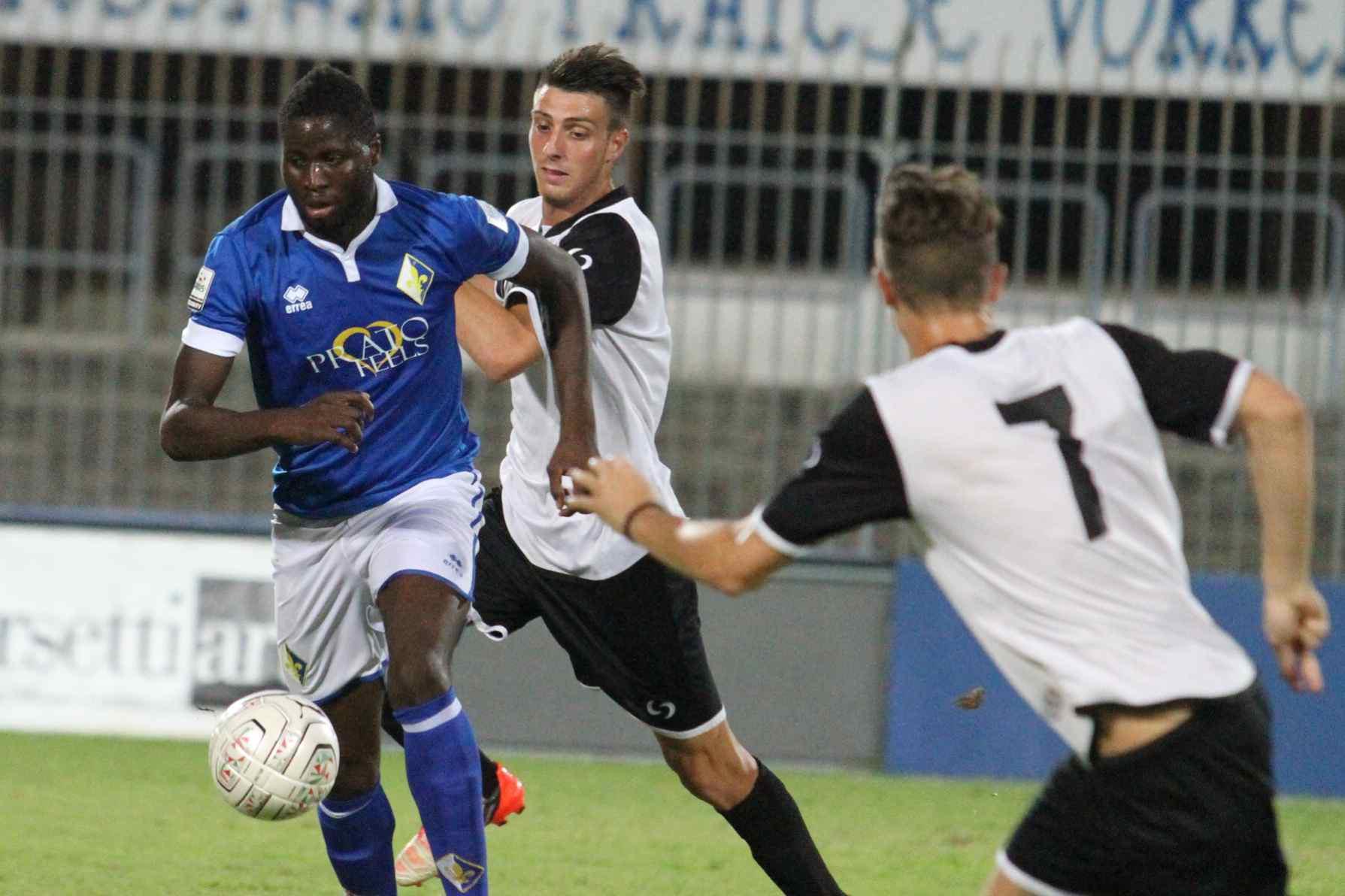 L'ivoriano Ogunseye durante la partita con la Robur Siena