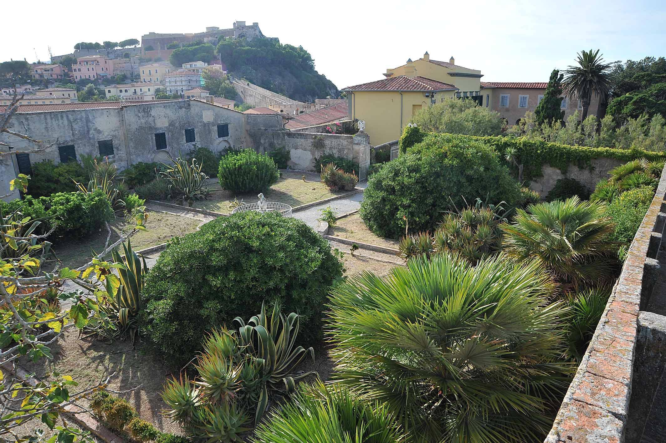 I giardini della Villa dei Mulini di Portoferraio 