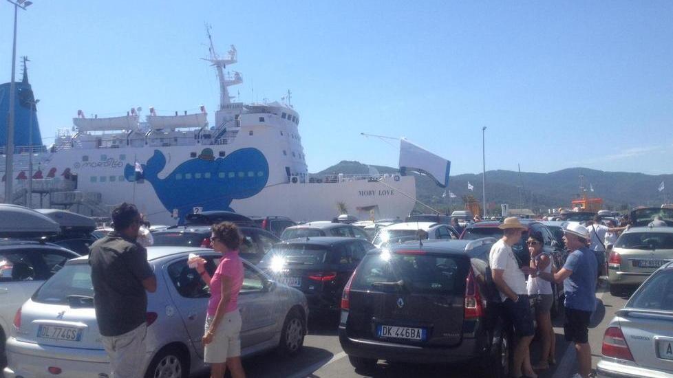 Traffico, giornata intensa sul porto
