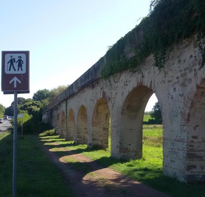 Sentiero pedonale nel degrado:  spreco da mezzo milione