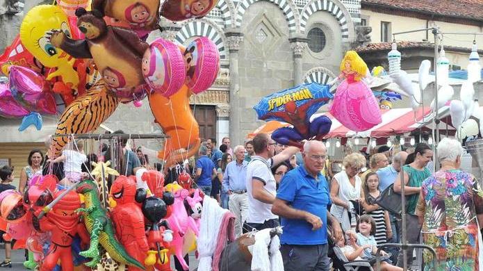 Non basta il maltempo a rovinare la festa dei bambini