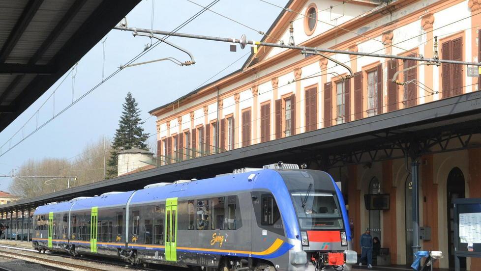 Aggressione notturna sul treno terrorizzati dieci minorenni 
