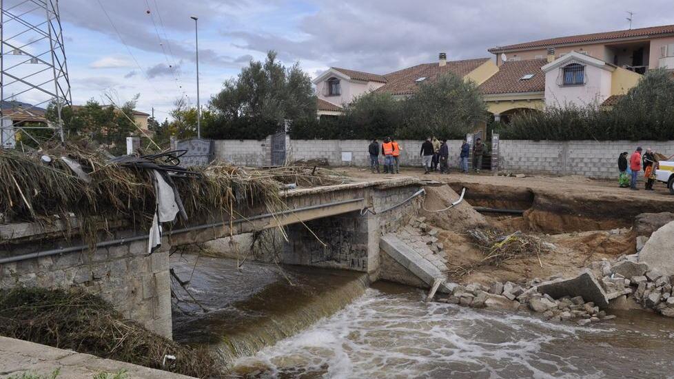 Demolito il ponte, Isticcadeddu è isolato