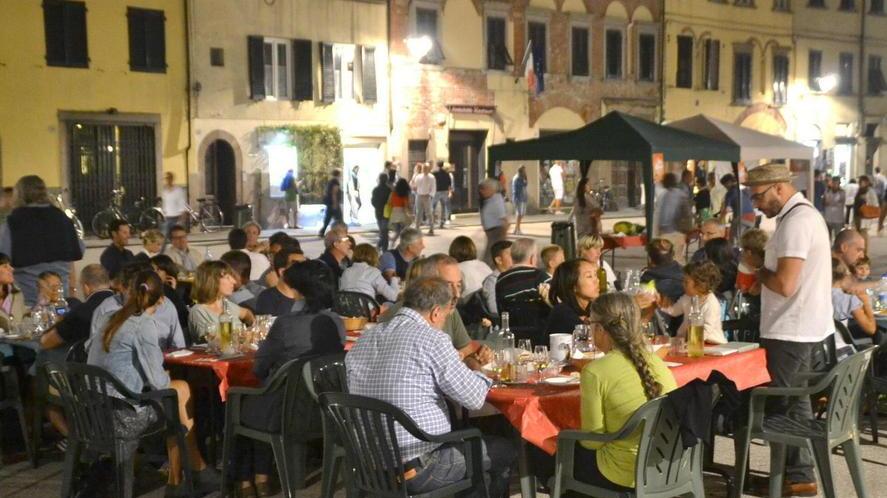 Brindisi a San Francesco, la Notte Bianca ha inizio