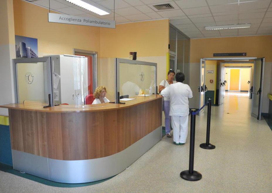 L’attesa di 60 famiglie per letti e carrozzine 