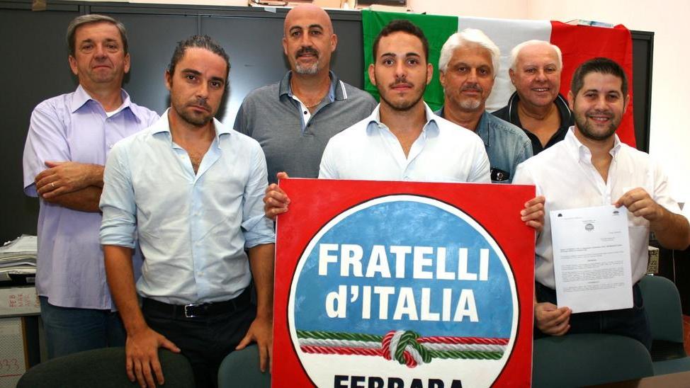 «Sospendere l’appalto Sprar»