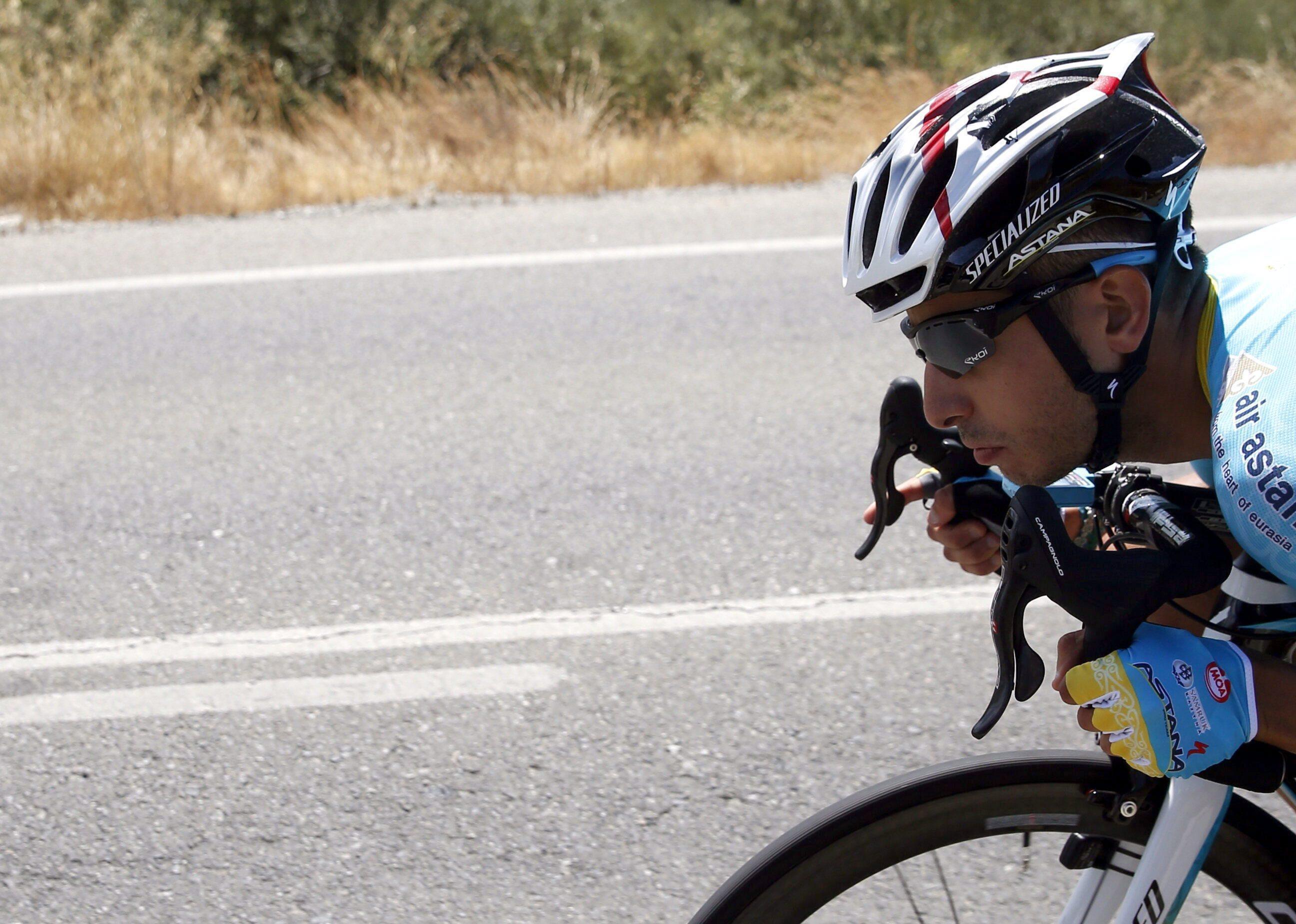 Fabio Aru impegnato nella Vuelta 2015