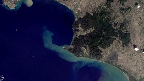 La foto scattata dal satellite Landsat 8 il 25 agosto e pubblicata sul profilo Facebook del Lamma