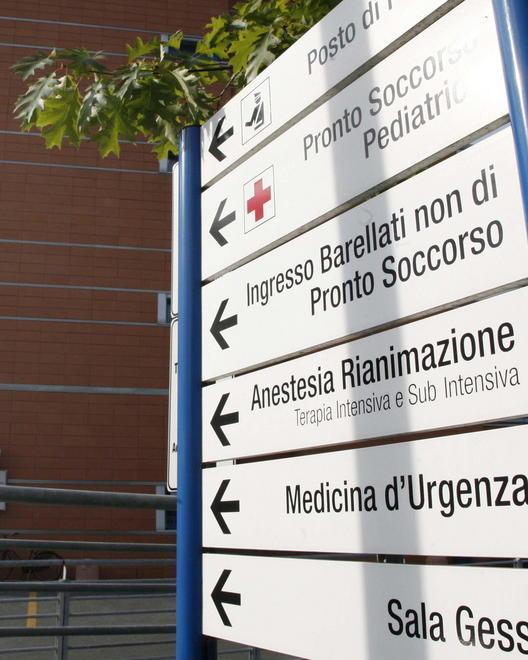 Muore in ospedale, esposto in procura