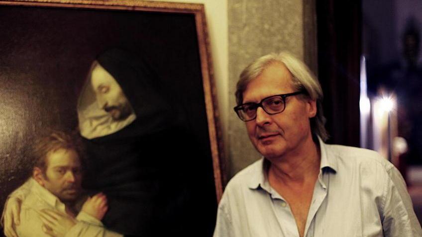 Sgarbi visita a sorpresa la mostra di Ferroni
