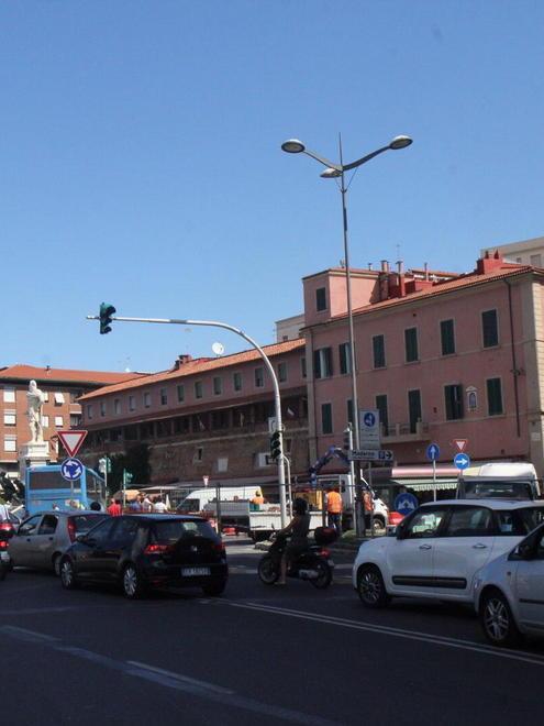 E la nuova rotatoria non convince i livornesi 