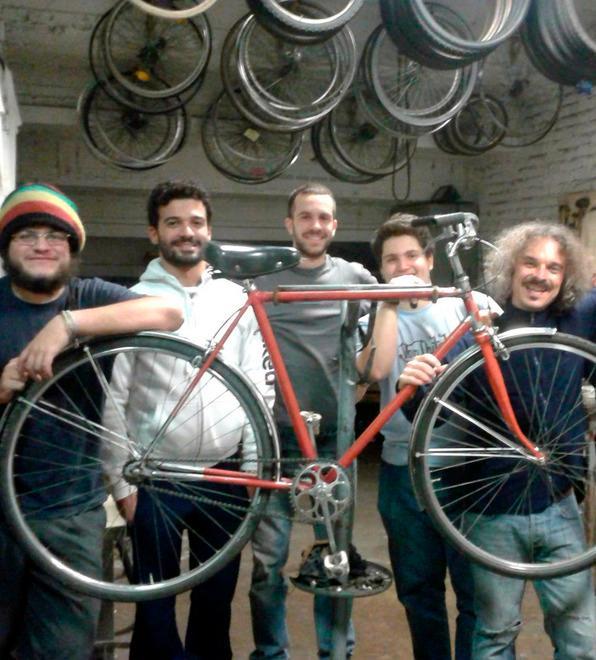Domani la Ciclofficina insegnerà i “segreti” delle due ruote