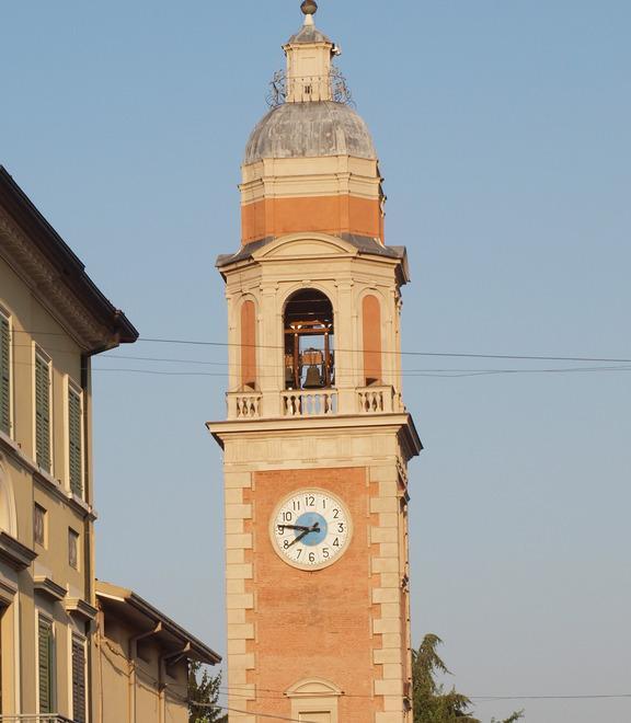 Rolo, notte di festa per l’inaugurazione della Torre Civica