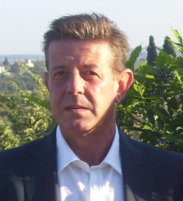 Paolo Franchi aprirà la farmacia in viale Europa
