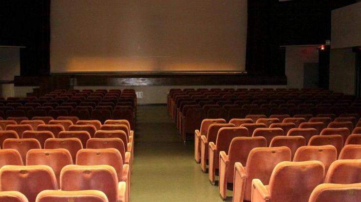 Restano solo due giorni per salvare il teatro