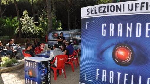 Grande Fratello in riva al lago