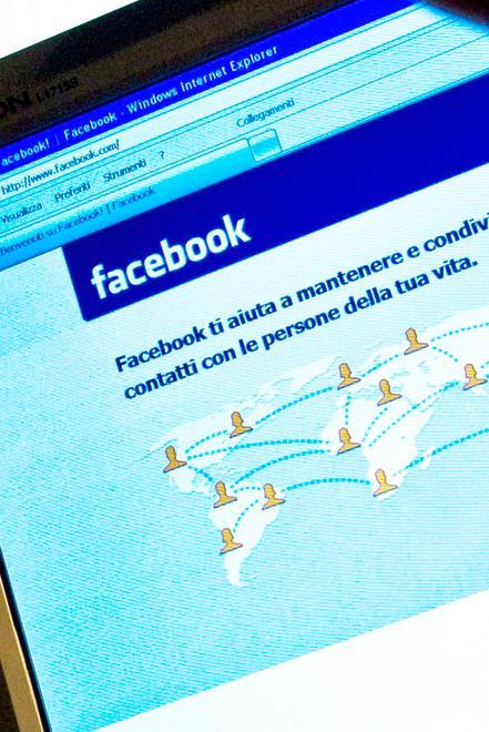 Sul web reazioni contrapposte 