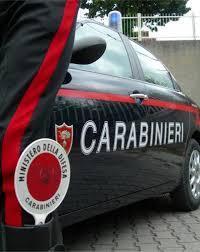 In giro con un bastone, denunciato 40enne