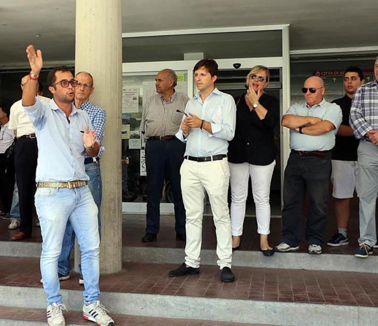 Lunigiana: salviamo il 118, tanti in piazza per una protesta trasversale 