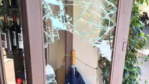 Città messa a soqquadro da due ragazzini