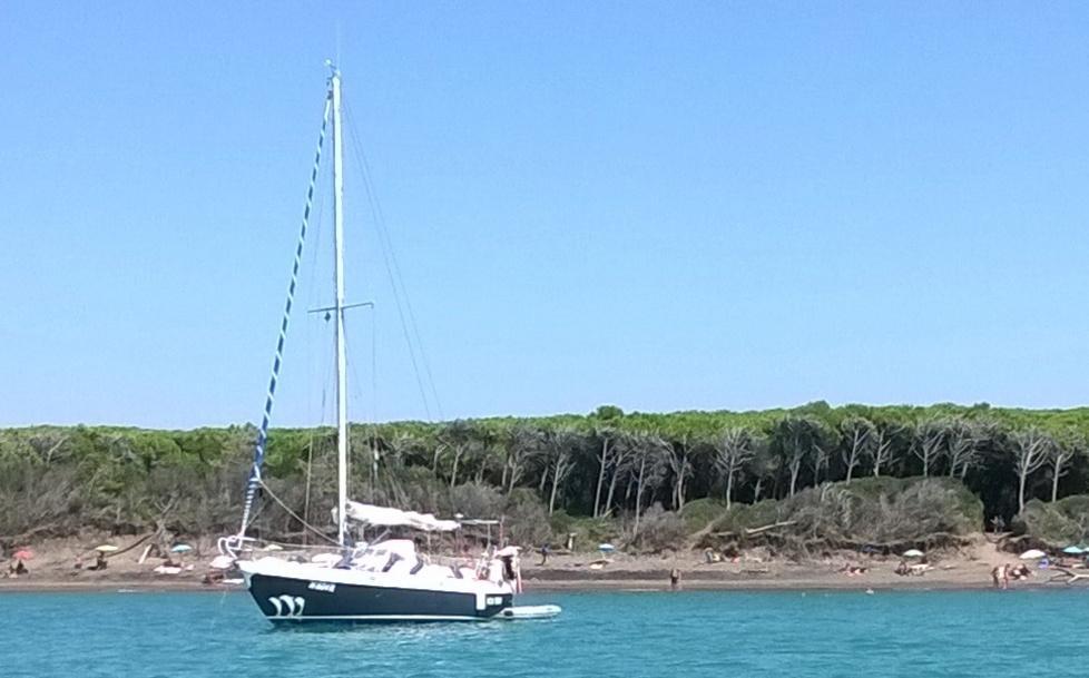 Pescatori abusivi sequestrata una rete calata sottocosta 