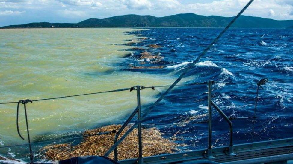 Quel confine tra l’azzurro e l’incubo