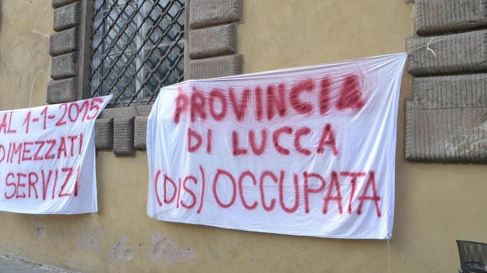 Trasferimenti, l’attacco dei sindacati