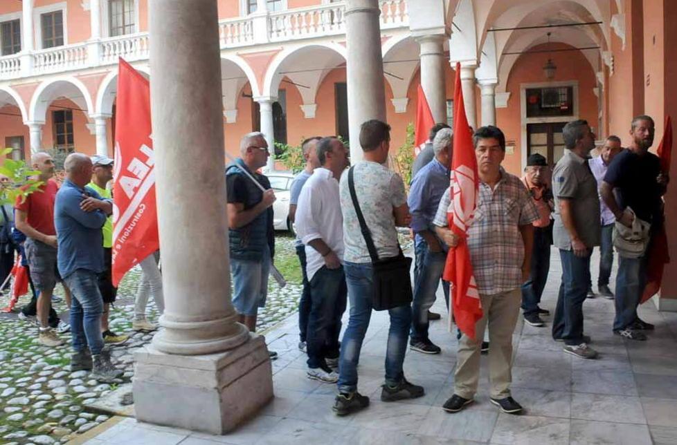 «No ai camion del marmo per garantire la sicurezza» 