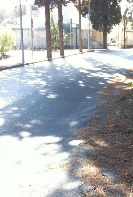 Via di Pietrabianca, pericolo buche e cunette