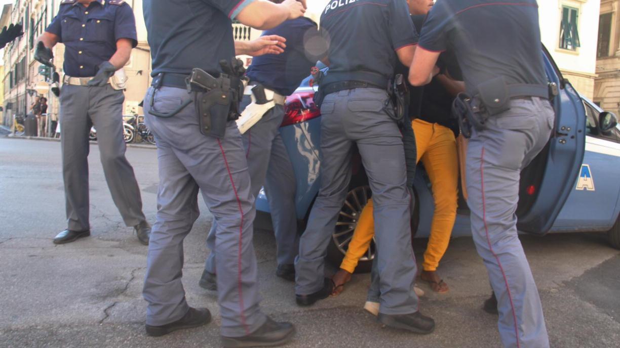 Due agenti feriti nella colluttazione davanti a Ghiomelli (foto d'archivio)