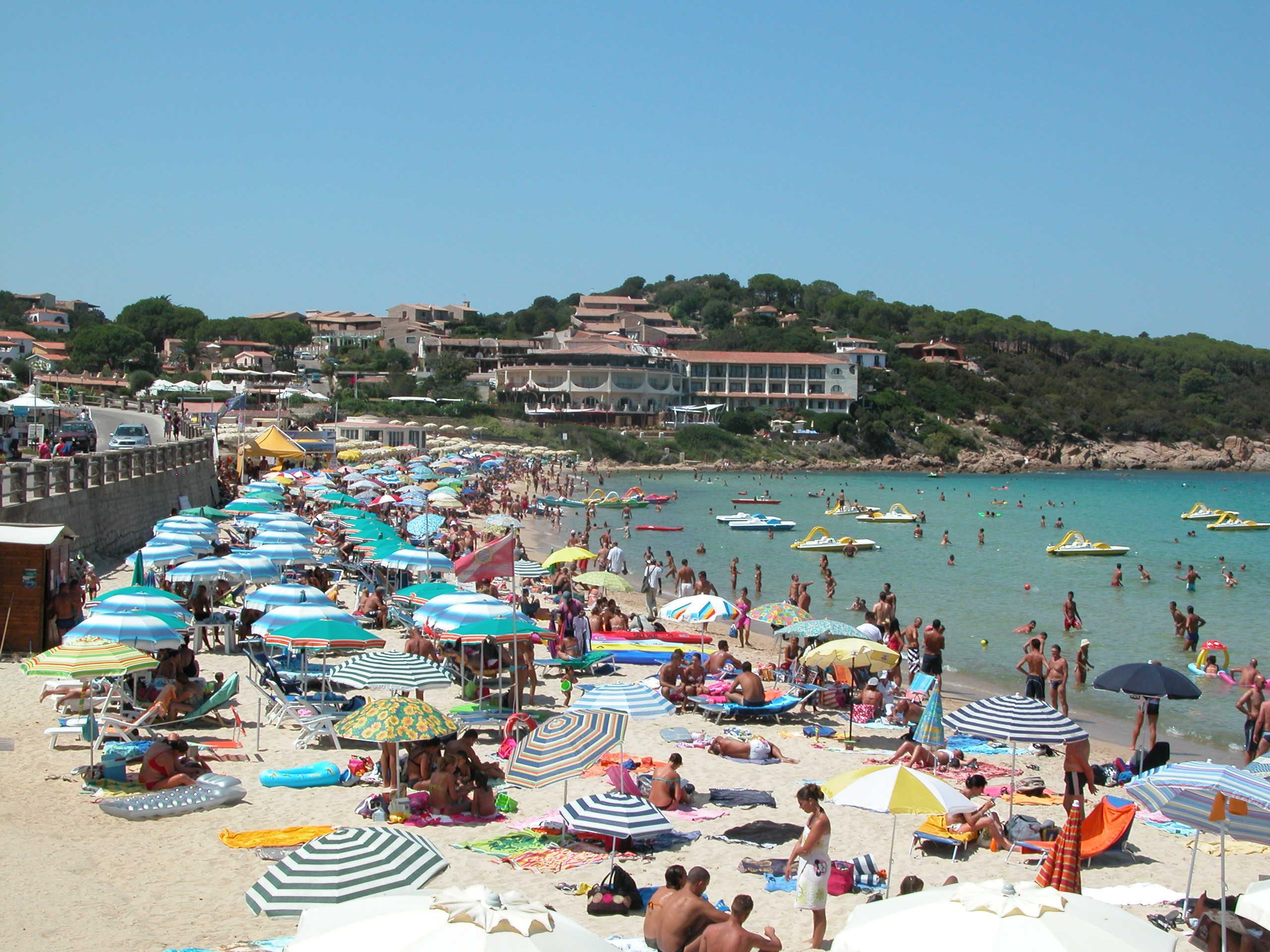 Una veduta di Baja Sardinia