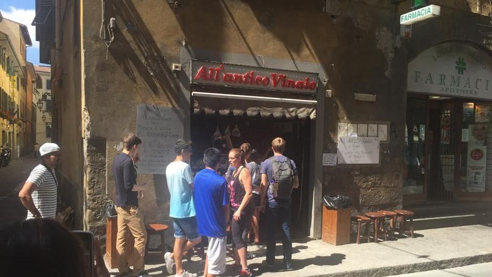 L'Antico Vinaio si scusa: "Quest'anno non sono io il re di Tripadvisor"