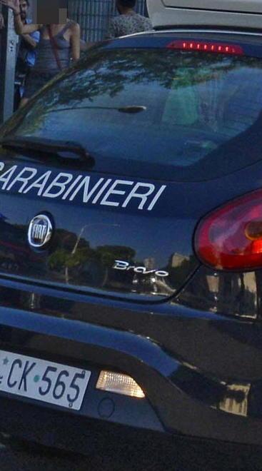 Prende a calci in faccia un bagnante, arrestato 