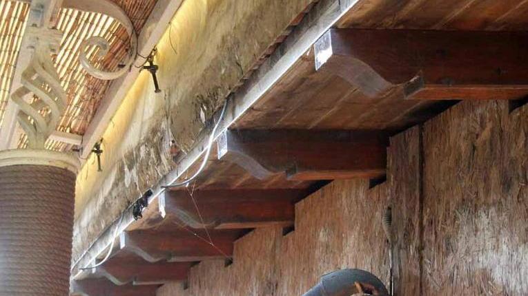 Monili per 15mila euro rubati in una villetta