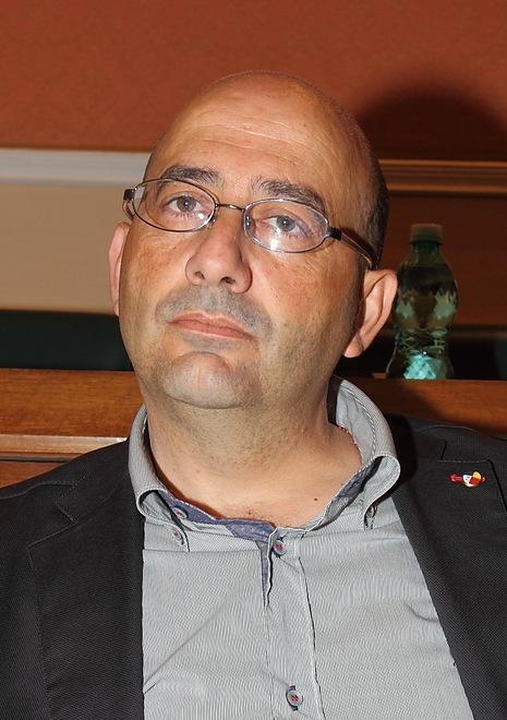 Riforma sanitaria, il Pd cerca riparo dal “fuoco amico” 
