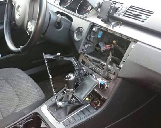 E in via Alfieri razzia sulle auto