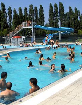 E la piscina “Ondablu” incornicia un’ottima estate 