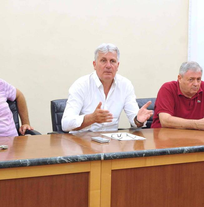 Appello della Provincia: regalateci i banchi 
