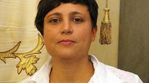 Eliminati cassonetti di abiti usati
