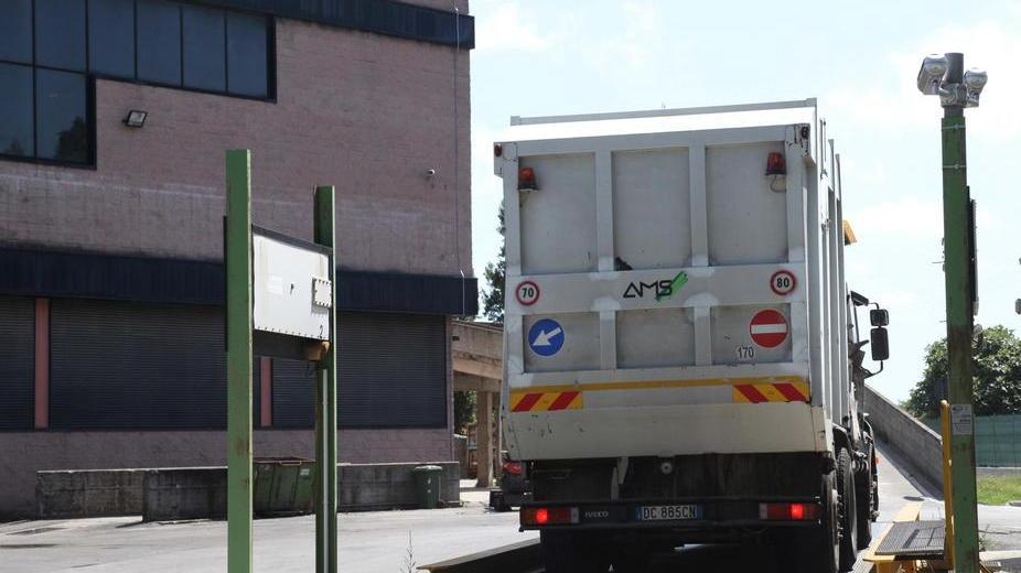 Comuni ai ferri corti sul maxi debito rifiuti