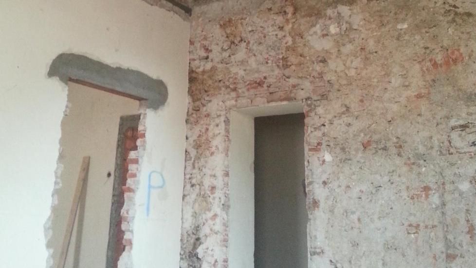 Venti posti letto, domotica e vista sul castello