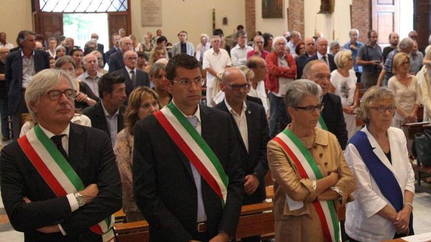I rappresentanti dei Comuni al funerale di Manlio Cancogni