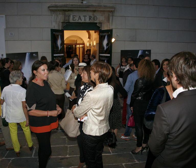 A rischio stagione teatrale e Canzonetta del Carnevale 